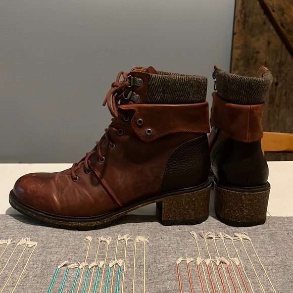 Aetrex lace up Bootie - Picture 1 of 6